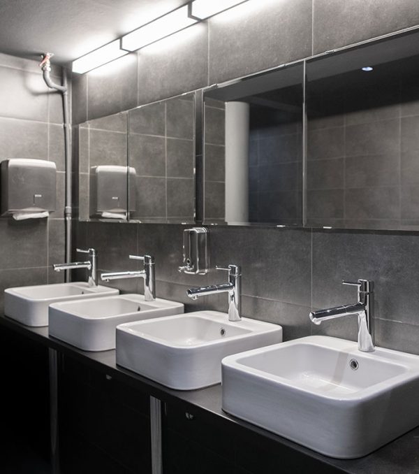 bathroom bathroom